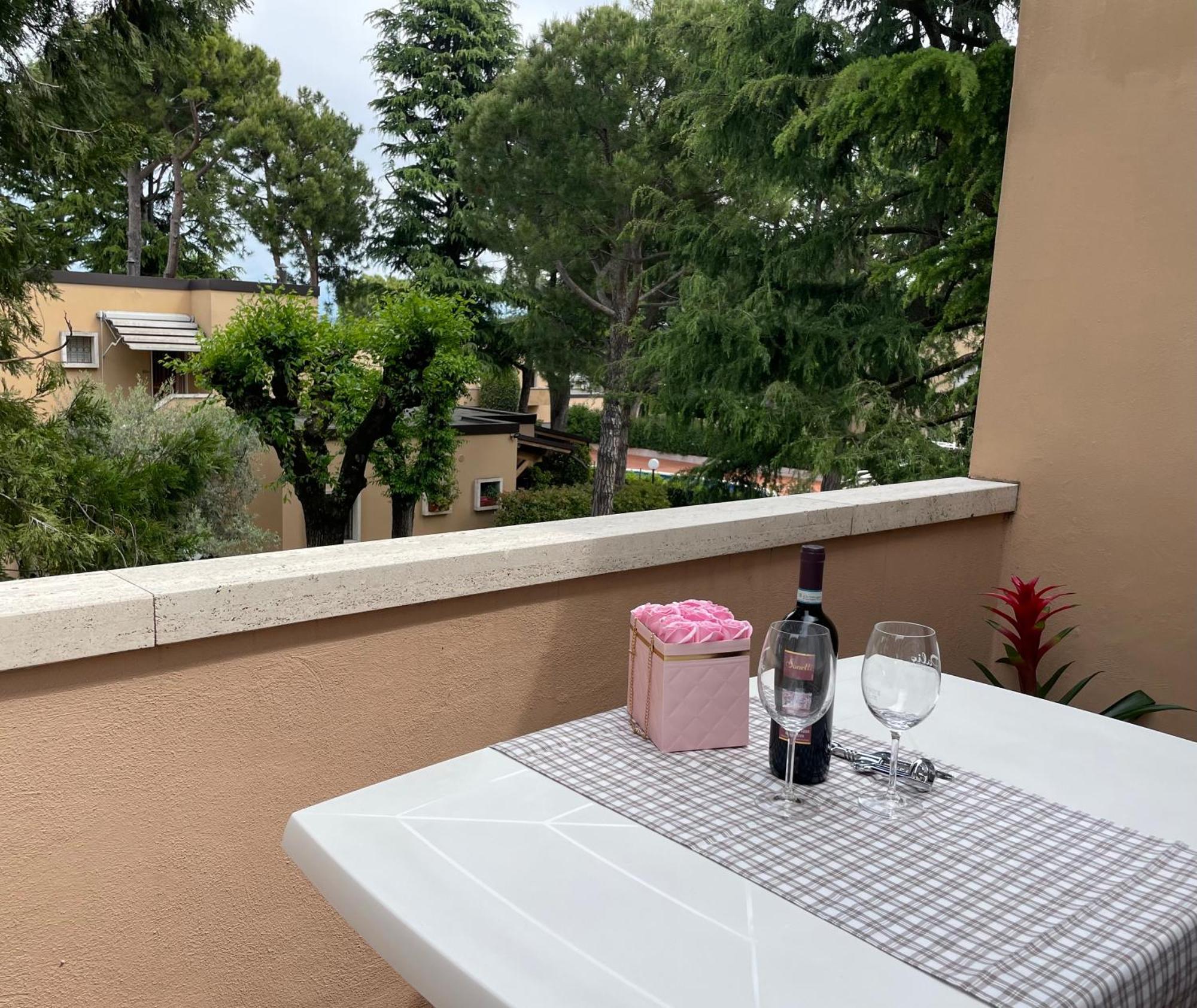 Nico'S Apartment Peschiera del Garda Ngoại thất bức ảnh